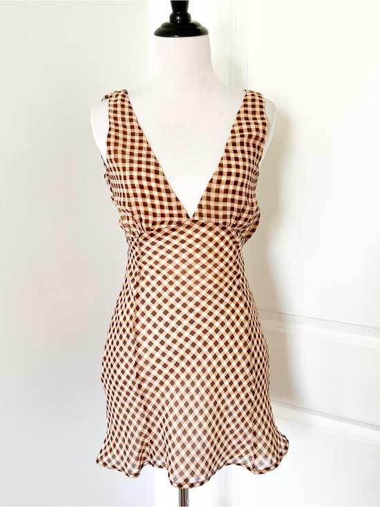 Vrg Grl Dresses & Skirts - VRG Girl Brown Gingham V-Neck Mini Dress - Size 4
